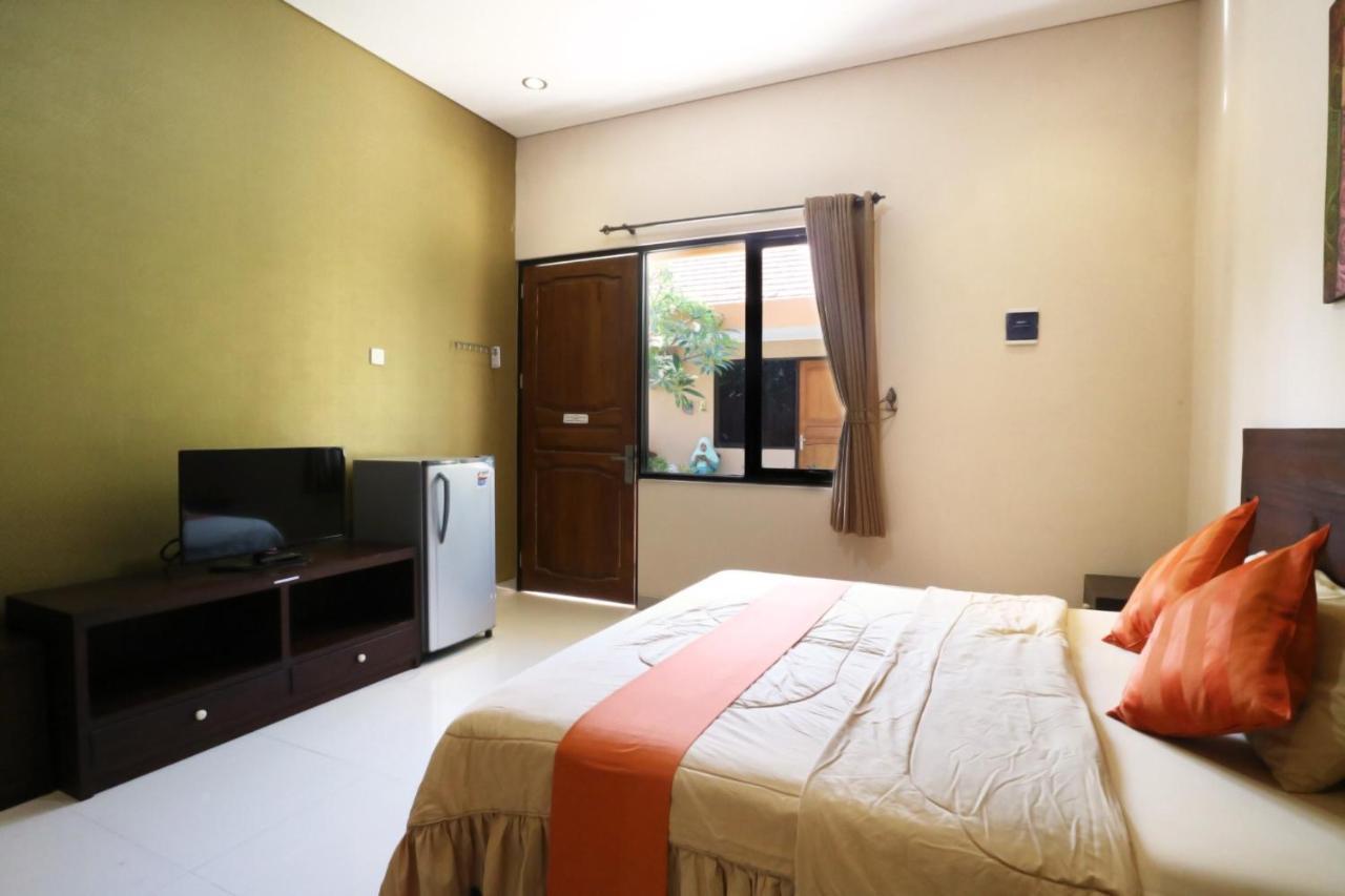 Hotel Dee Mansion Denpasar Exterior foto